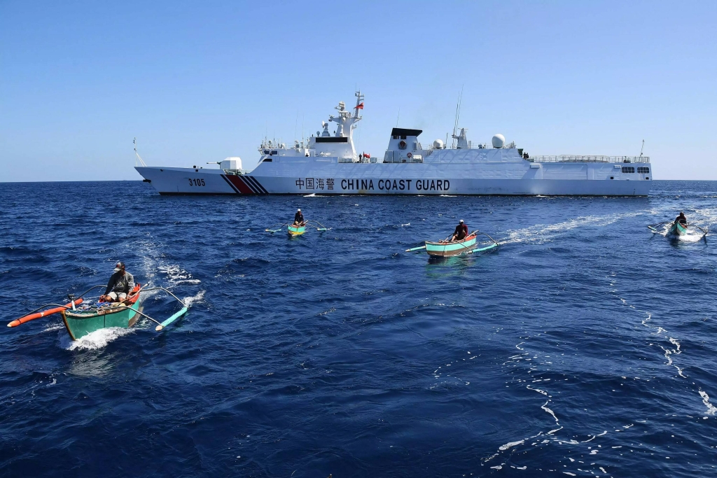 چین متهم به پمپاژ سیانور به اقیانوس برای کشتن حیات دریایی است