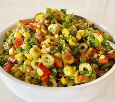 طرز تهیه سالاد زیتون
