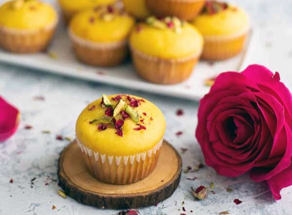 طرز تهیه کاپ کیک زعفرانی