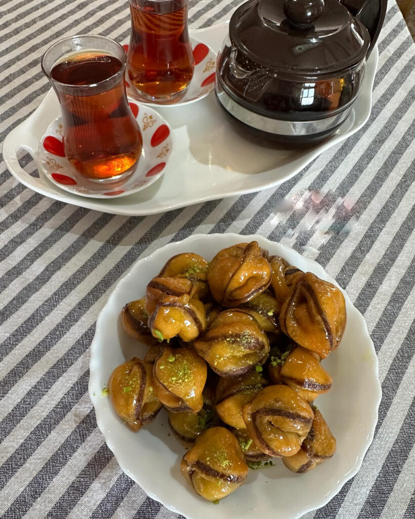 طرز تهیه باقلوا حلزونی (باقلوا دو رنگ)با فر و بدون فر برای عید نوروز