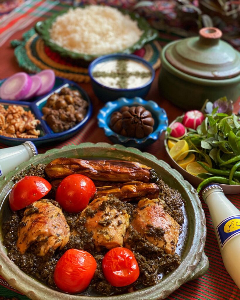 طرز تهیه ترش واش گیلانی با مرغ مجلسی و خوشمزه به روش سنتی