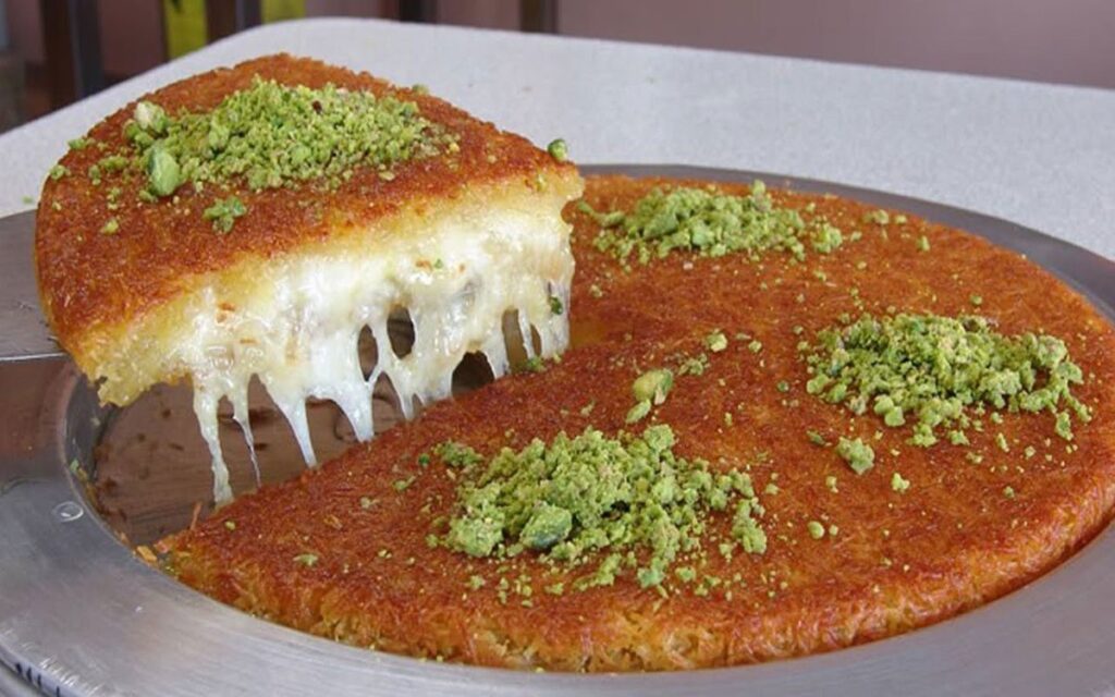 غذاهای محلی ترکیه؛ ۳۷ مورد از غذاهای ترکیه خوشمزه و دلچسب 102 1752065938 721 غذاهای محلی ترکیه؛ ۳۷ مورد از غذاهای ترکیه خوشمزه و